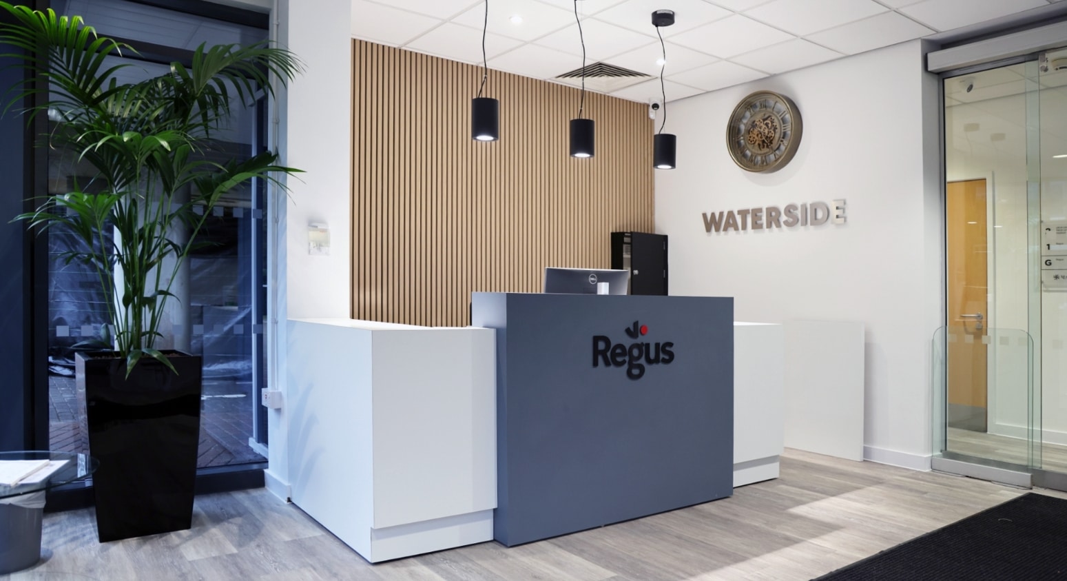 Manor Coworking Regus reception